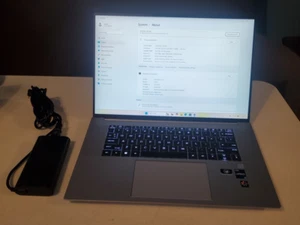 HP ZBook studio G9 UHD 16" i7-12800H 2.14 rtx A2000 32GB 1tb win 11 warranty - Picture 1 of 17