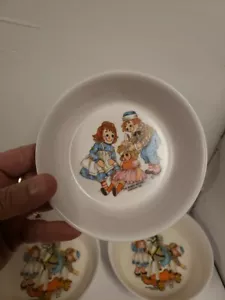 3 BOBS MERRILL COMPANY 1969 RAGGEDY ANN & ANDY SET CIOTOLE ONEIDA DELUXE 3243 3258 - Foto 1 di 24