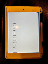 Apple iPad Mini 2nd Generation 64gb Wi-Fi  White with Bluetooth keyboard cover