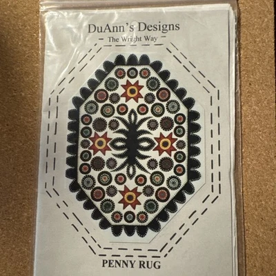 DUANNS designs the WRIGHT WAY penny rug pattern - Image 1 of 2