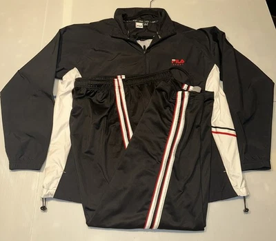 Fila TrackSuit Hombre Chaqueta Pantalones Conjunto Atlético Poliéster XL Negro Blanco Cremallera Completa Foto 1 de 4