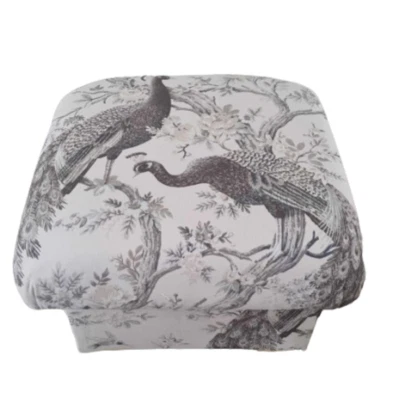 Taburetes de almacenamiento de tela Laura Ashley pufles acento trufa suave Foto 1 de 4