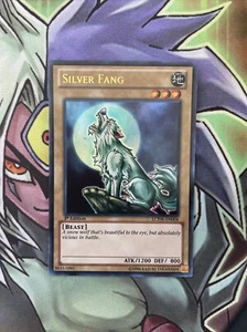 LCYW-DE004 Silberner Fang Ultra Rare 1. Auflage Near Mint Yugioh Karte - Bild 1 von 2
