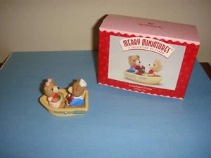 Hallmark 1996 Merry Miniatures Valentine Sweetheart Cruise - Imagen 1 de 4