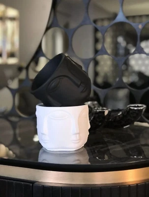 Maceta Dora Maar Musa, juego de 2 jarrones en blanco y negro, arte multifacto para el hogar Foto 1 de 3