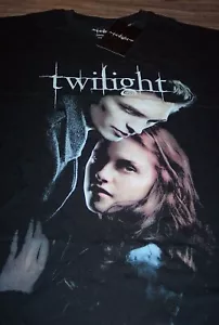 THE TWILIGHT SAGA Movie T-Shirt MENS LARGE NEW w/ tag Bella Edward - Picture 1 of 4