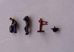 P&D Marsh OO Gauge Z39 Coal men and scales PAINTED - Picture 1 of 1