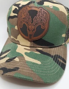 Whitetail Deer Skull Hunter Patch - Six Panel Structured Mesh Hat Woodland Camo - Picture 1 of 3