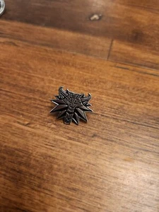 The Witcher 3 Wild Hunt Collectible PROMO Pin - Picture 1 of 2