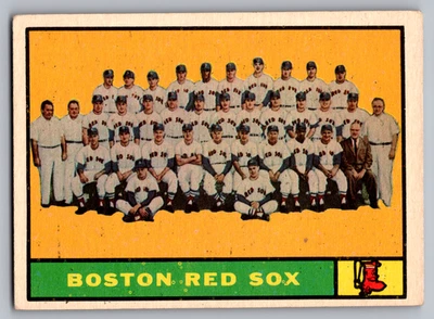 Tarjeta del equipo 1961 Topps #373 Boston Red Sox con TED WILLIAMS Foto 1 de 3