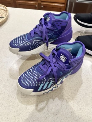 Adidas D.O.N.  Mitchell Issue 4  Kids Size 6 Boys Basketball Shoes Jordan Dunk - Image 1 of 4