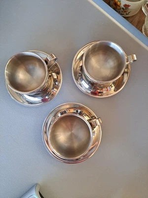 Juego de 3 tazas y platillos de café/espresso de doble pared de acero inoxidable Foto 1 de 3