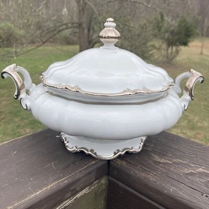 Hutschenreuther Bavaria Germany Revere White Covered Casserole Dish - Picture 1 of 12