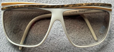 Laura Biagiotti Oxsol P-18230 Oversized White Mask 80s Sunglasses - Image 1 of 4