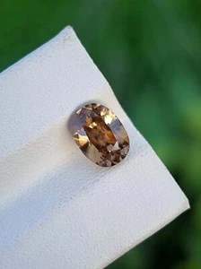 Circón marrón natural | Limpieza de ojos | Corte ovalado sin tratar Certificado 2,44 ct - Imagen 1 de 5