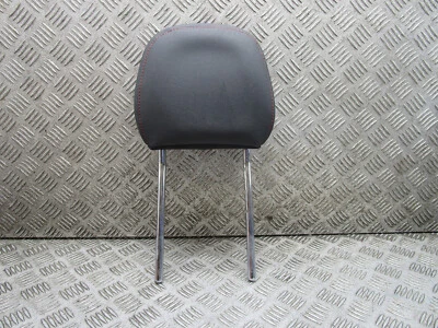 Peugeot 208 GT LINE S/S 2019 5 puertas lado del pasajero delantero cuero reposacabezas Foto 1 de 4