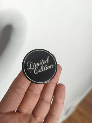 Lincoln Town Car Signature Limited 2003-2011 emblema plateado OEM Foto 1 de 4