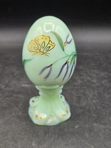 FENTON Butterfly Floral Jade Green Glass Pedestal Egg SIGNED #2519/3000 4" - Picture 1 of 12