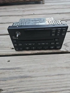1999-2004 Ford F-150 AM FM CD Player Radio Receiver OEM YL3F-18C869-AB - Picture 1 of 7