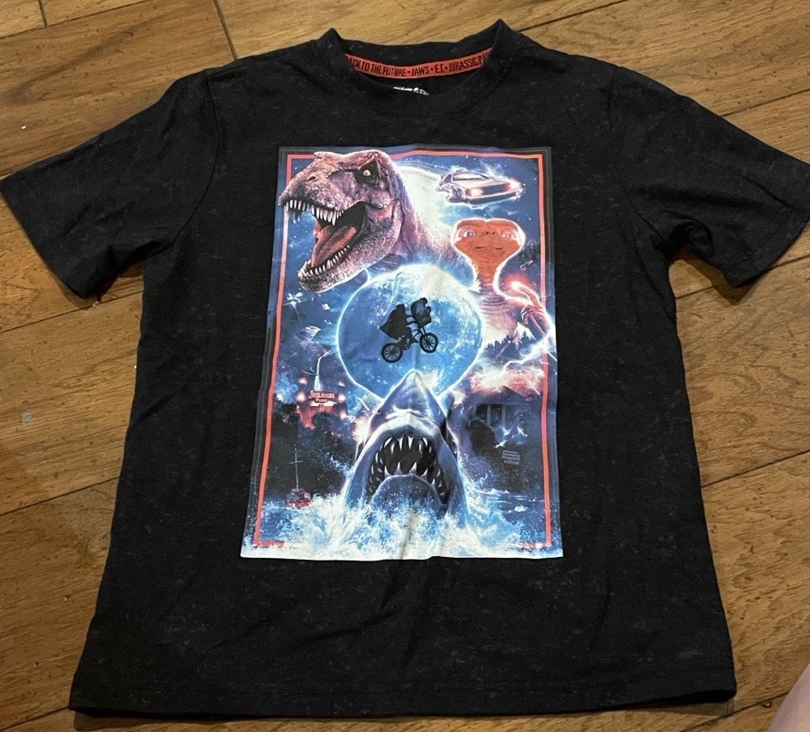 Camiseta Universal Studios Extraordinary Classic Movie Boys, talla 8 Foto 1 de 3