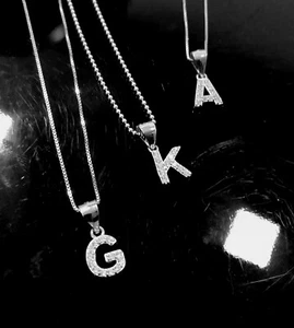 COLLANA CIONDOLO CON LETTERA INIZIALE IN ARGENTO 925 RODIATO DONNA - Foto 1 di 4