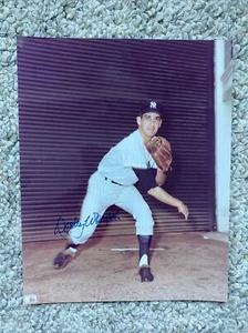 Dooley Womack Signed Autographed Auto 8x10 Photo New York Yankees - Picture 1 of 1