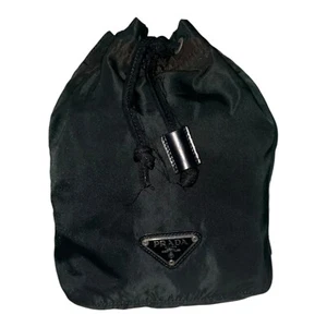 Prada Vela borsa vintage con coulisse borsa a secchiello in nylon - Foto 1 di 19