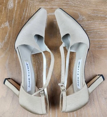 Zapatos de salón vintage raros Anne Klein II beige satinado 3,5” tacón 9,5 N italiano 🤍 Foto 1 de 4