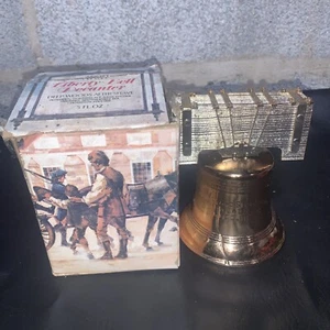 Vintage Deep Woods after shave, Avon. Liberty Bell Decanter 5 fl oz full w/ box - Picture 1 of 4