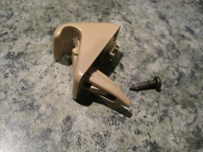 SUNVISOR SUN VISOR CLIP HOOK HOLDER FRONT SHADE ROOF BROWN SATURN VUE 2008 Foto 1 de 2