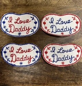 Vintage bestickte I Love Daddy Aufnäher Bügelbild 4 Stück rot. & Blau - Bild 1 von 3