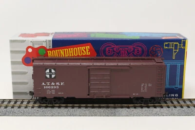 HO Roundhouse 1086 40' Roundtop Box Car Santa Fe ATSF 166293 Red RTR - Image 1 of 4