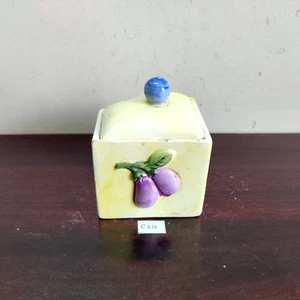 Vintage Beautiful Carrot & Brinjal Embossed Ceramic Jar Kitchen Decorative C214 - Foto 1 di 7