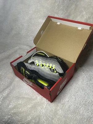 Nike Air Max 95 OG verde neón Foto 1 de 4