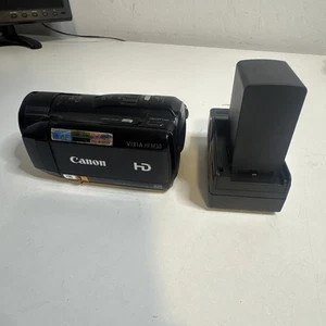 Canon Vixia HFM30 HD Camcorder - Bild 1 von 10