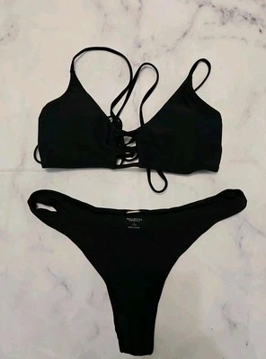 Bikini mujer 2 piezas negro macizo lazos en la espalda talla grande. Foto 1 de 4