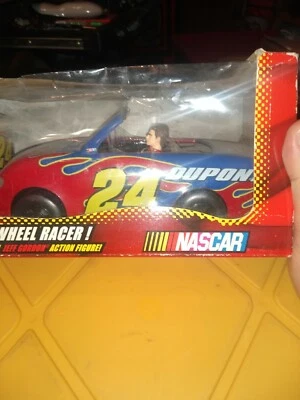 Figura de acción y corredor de ruedas de velocidad Jeff Gordon #24 Dupont NASCAR Flames NUEVO Foto 1 de 4
