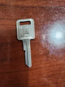 GM P1098J Uncut Car Key 3278 - Picture 1 of 2