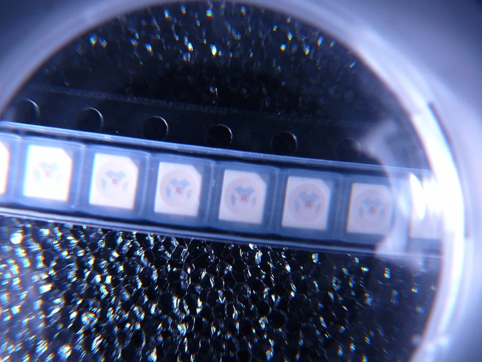 OSRAM LYT670-K Single Color LED YELLOW 2.4mm SMD **NEW** 10/PKG - Image 1 of 1