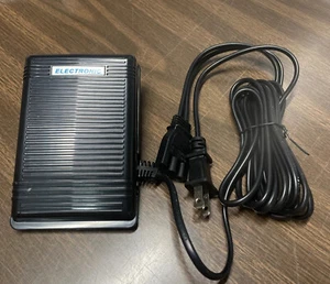 Elektronische Nähmaschine Modell HF-C Fußpedal Geschwindigkeitsversteller mit Kabel - Bild 1 von 5