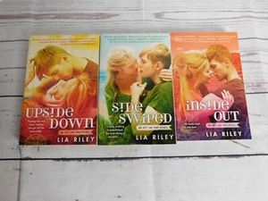 Off The Map Series: Upside Down Inside Out Side Swiped Lia Riley New Adult Lot - Foto 1 di 5