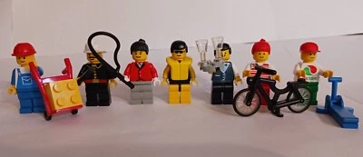 LEGO - 6314 Town Complete NO Manual NO Box + Bonus Mini Figure - Image 1 of 4