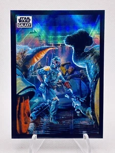 2022 Topps Star Wars Galaxy Chrome Boba Fett Ambushed Refractor #61 - Imagen 1 de 2