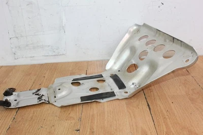 Suzuki Quadmaster LT-A500F 2000 placa de deslizamiento inferior delantera/bandera Foto 1 de 4