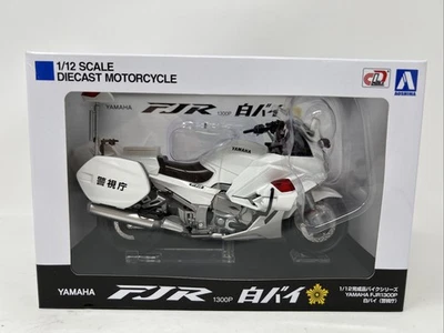 RARO! Aoshima 1/12 YAMAHA FJR 1300P Moto Diecast Modelo Blanco en Caja Foto 1 de 4