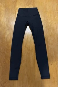 lululemon Women’s Luxtreme Black Leggings Size 2 - Picture 1 of 1