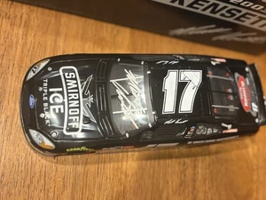 MATT KENSETH. 2003 SMIRNOFF ICE TRIPLE BLACK FORD TAURUS. AUTOGRAPHED 1:24 - Picture 1 of 16
