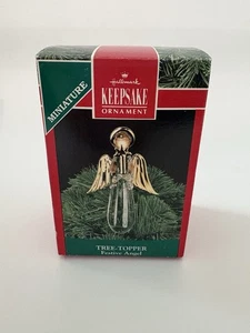 De colección. 1990 Hallmark Keepsake Festive Angel Tree Topper adorno de Navidad 18 quilates - Imagen 1 de 4