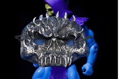 Máscara de Halloween calavera de miedo de goma puntiaguda calavera de de demonio plateada de colección Foto 1 de 4