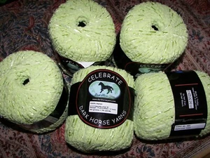 5 Knäuel Set ~ Dark Horse "Celebrate" Nylon Velour & Satin Leitergarn ~ Sh 103 - Bild 1 von 3